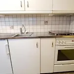 Mit Viel Charme, Kochnische Und 2 Betten Apartamento